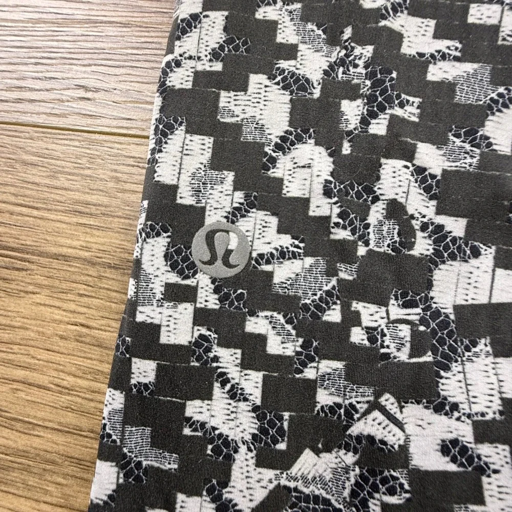 Lululemon Fast and Free Tight II 25